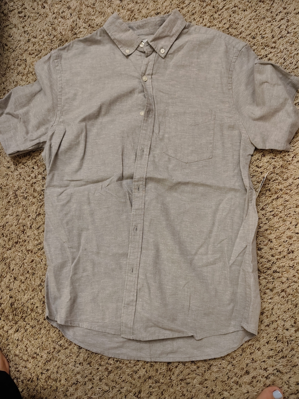 Old Navy Men's Short-Sleeve Button-Down Shirt in Light Gray